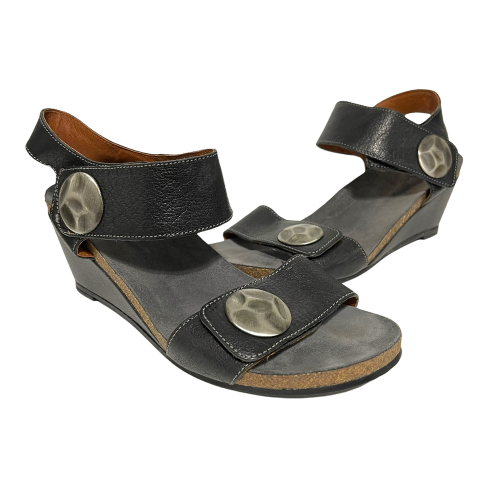 Taos Carousel Womens Leather Low Wedge Comfort Sandals Size Euro39 US 8.5